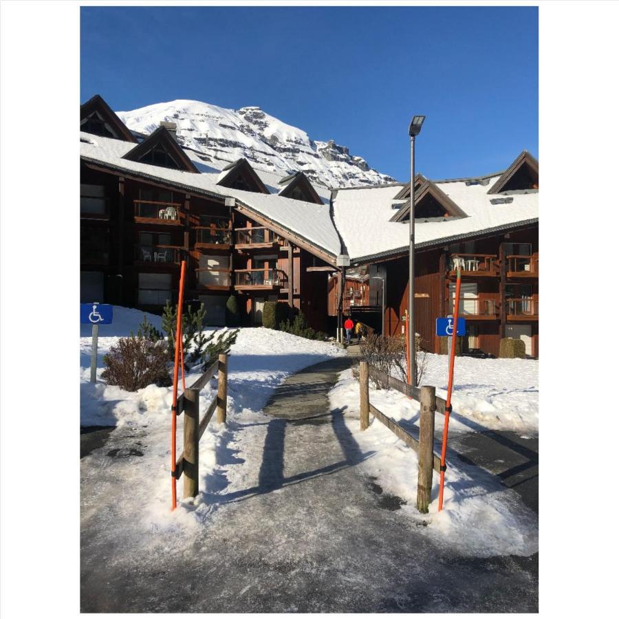 Bel Appartement En Residence 레컨테민스몬트조이 외부 사진