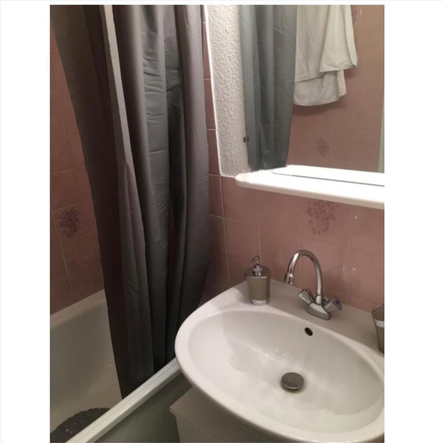 Bel Appartement En Residence 레컨테민스몬트조이 외부 사진